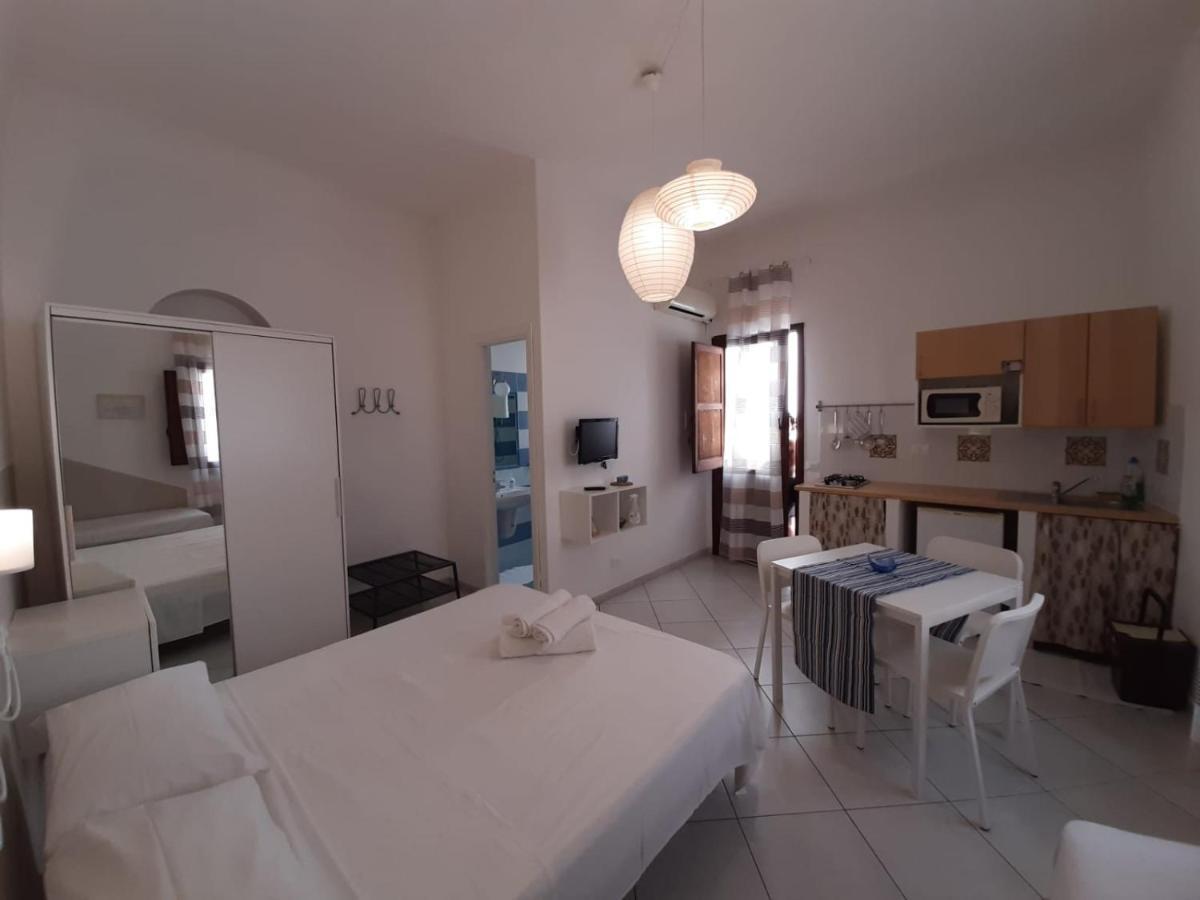 Il Cortile Di Eolo Apartment Маретимо Екстериор снимка