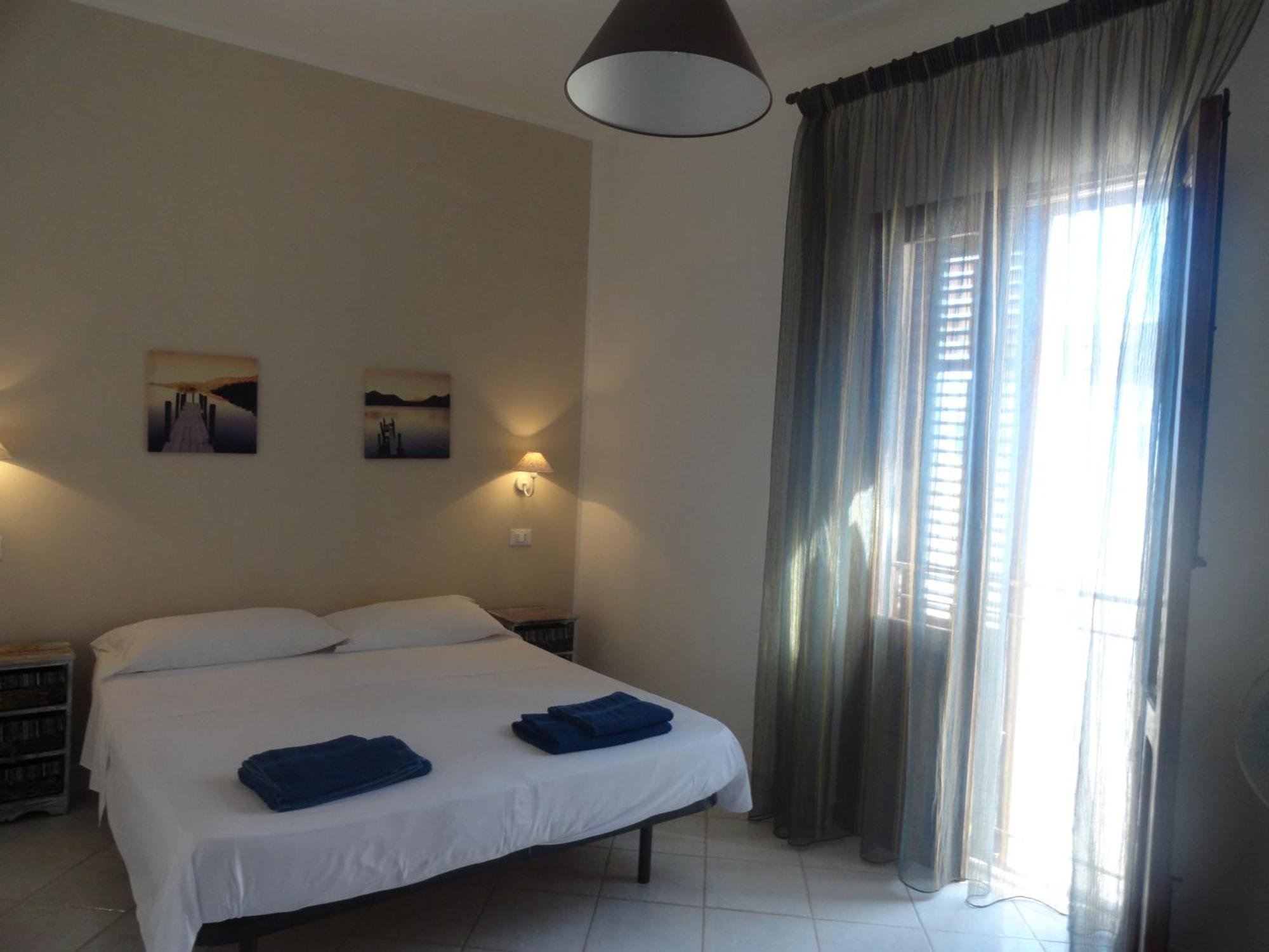 Il Cortile Di Eolo Apartment Маретимо Екстериор снимка